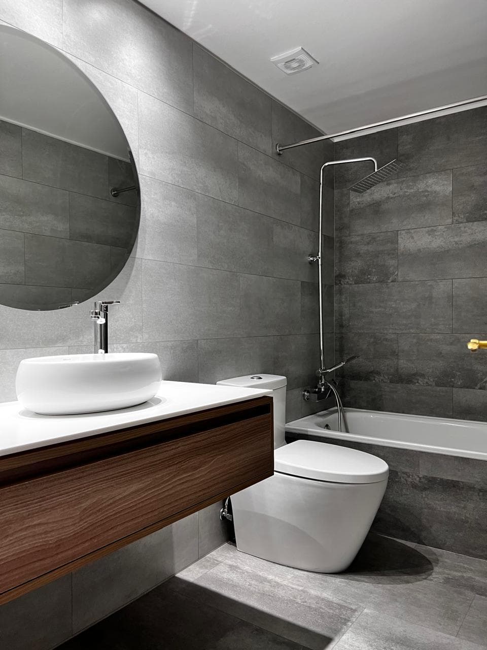 Remodelación de Baño Moderno - Vista 4